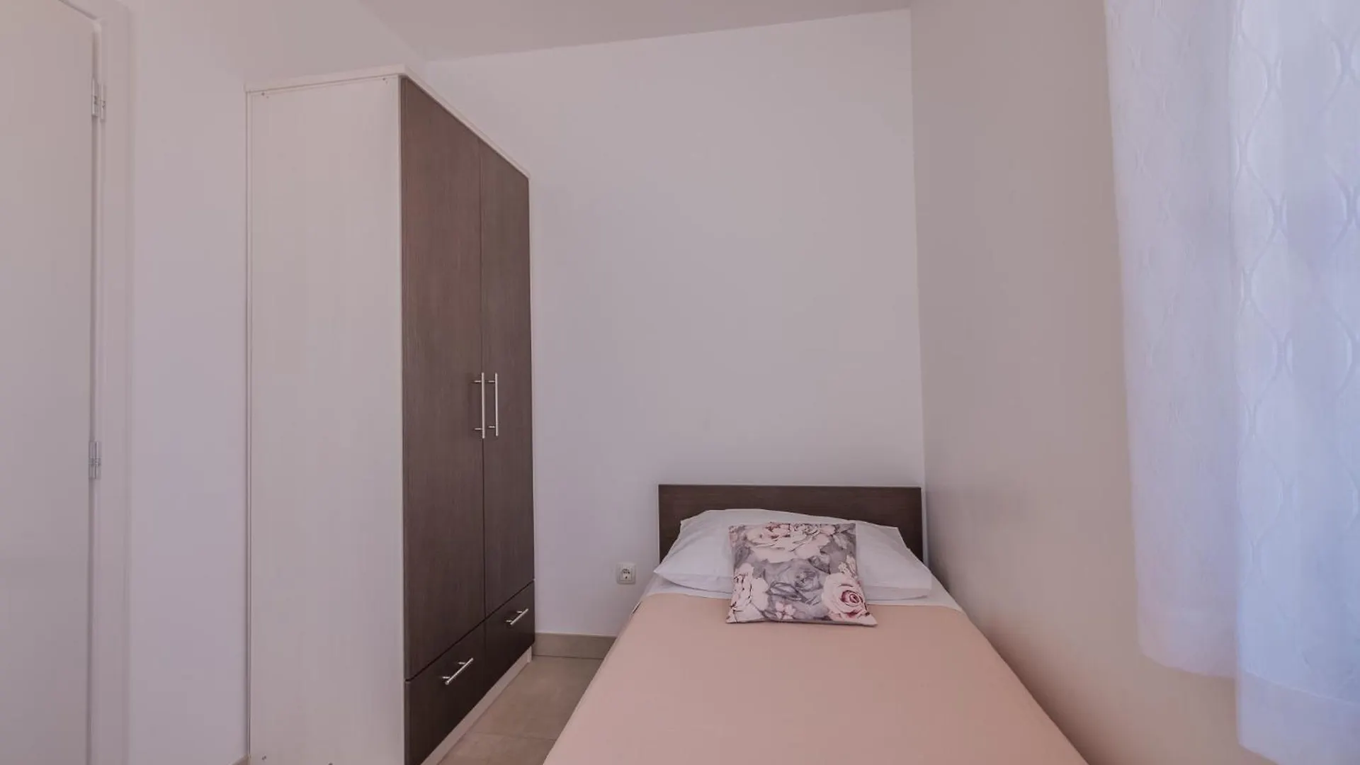 Apartments Prendivoj Malinska 0*,